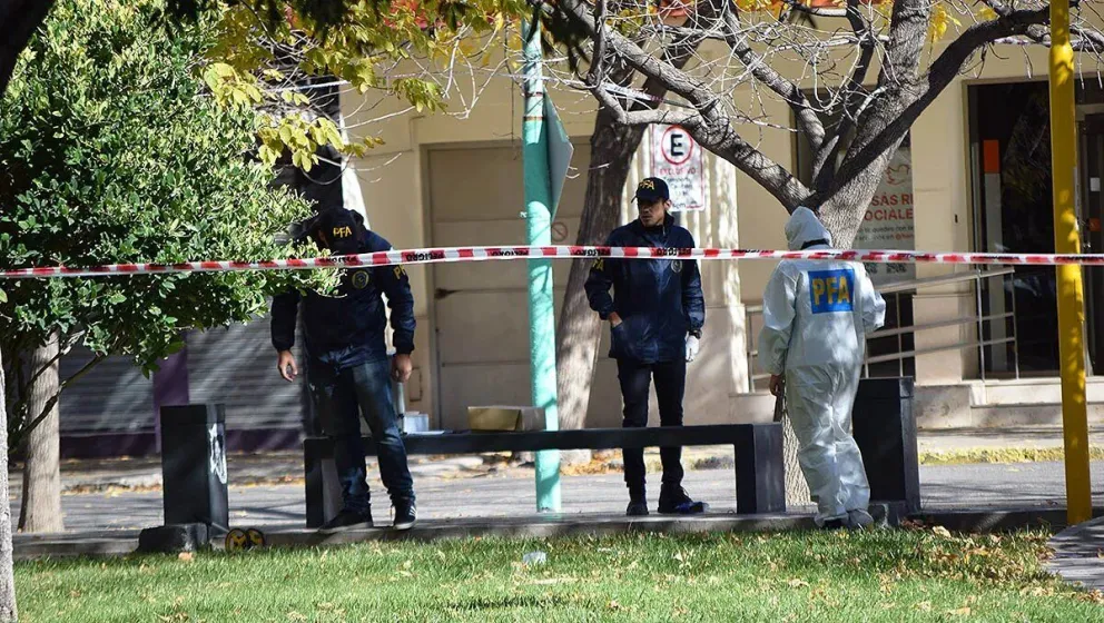 Continúa en coma el joven baleado por un policía en Cipolletti 