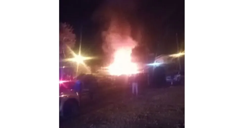 Tremendo incendio en una vivienda tuvo en vilo a los vecinos del barrio Virgen Misionera