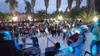 La Municipalidad organizó un recital musical gratuito en el parque Sur con amplia participación