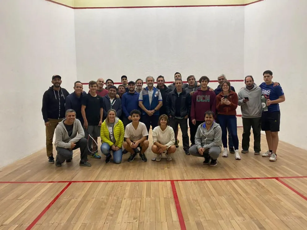 El squash sumó un curso de arbitraje