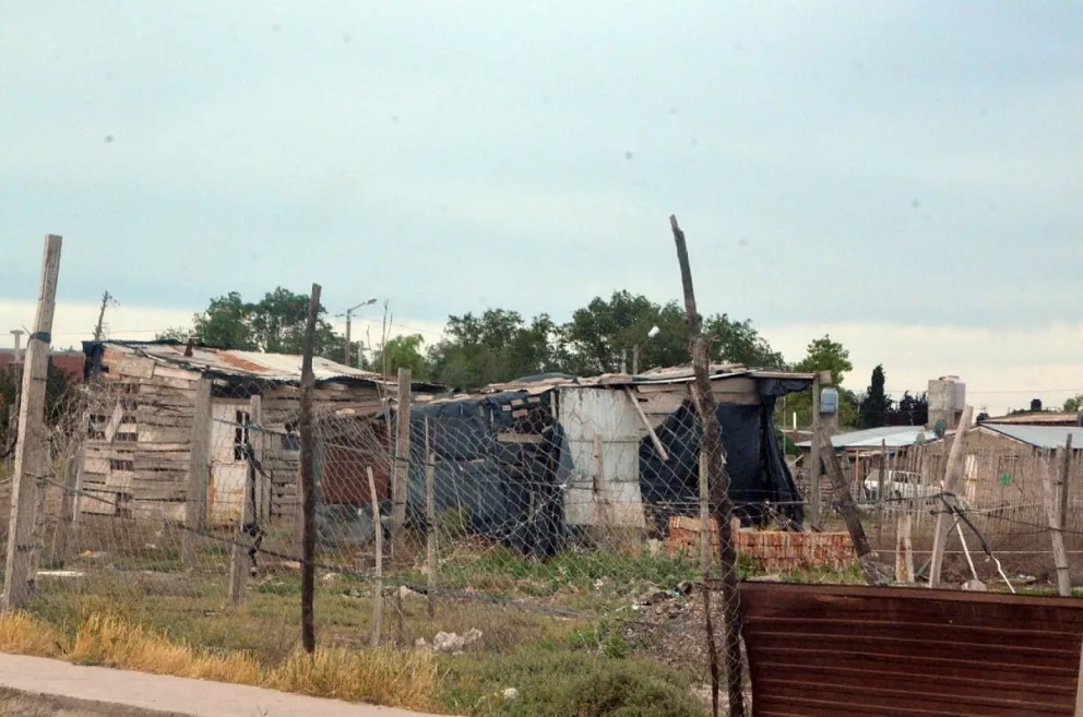 Viedma y Patagones lideran el índice de pobreza en la Patagonia