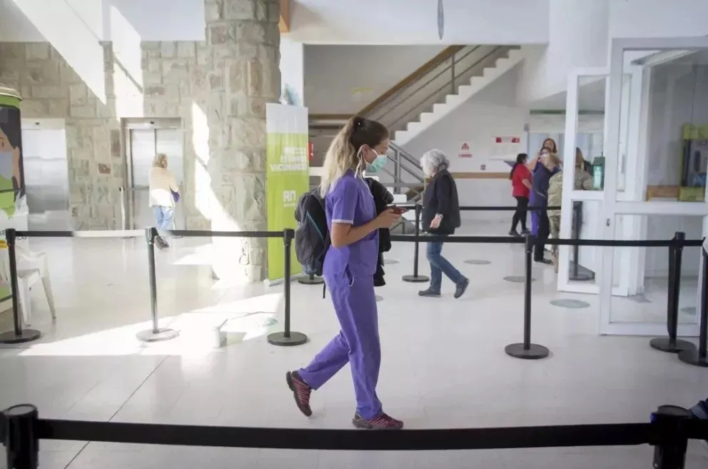 Un joven no vacunado contra el Covid-19 en estado crítico tras contraer el virus