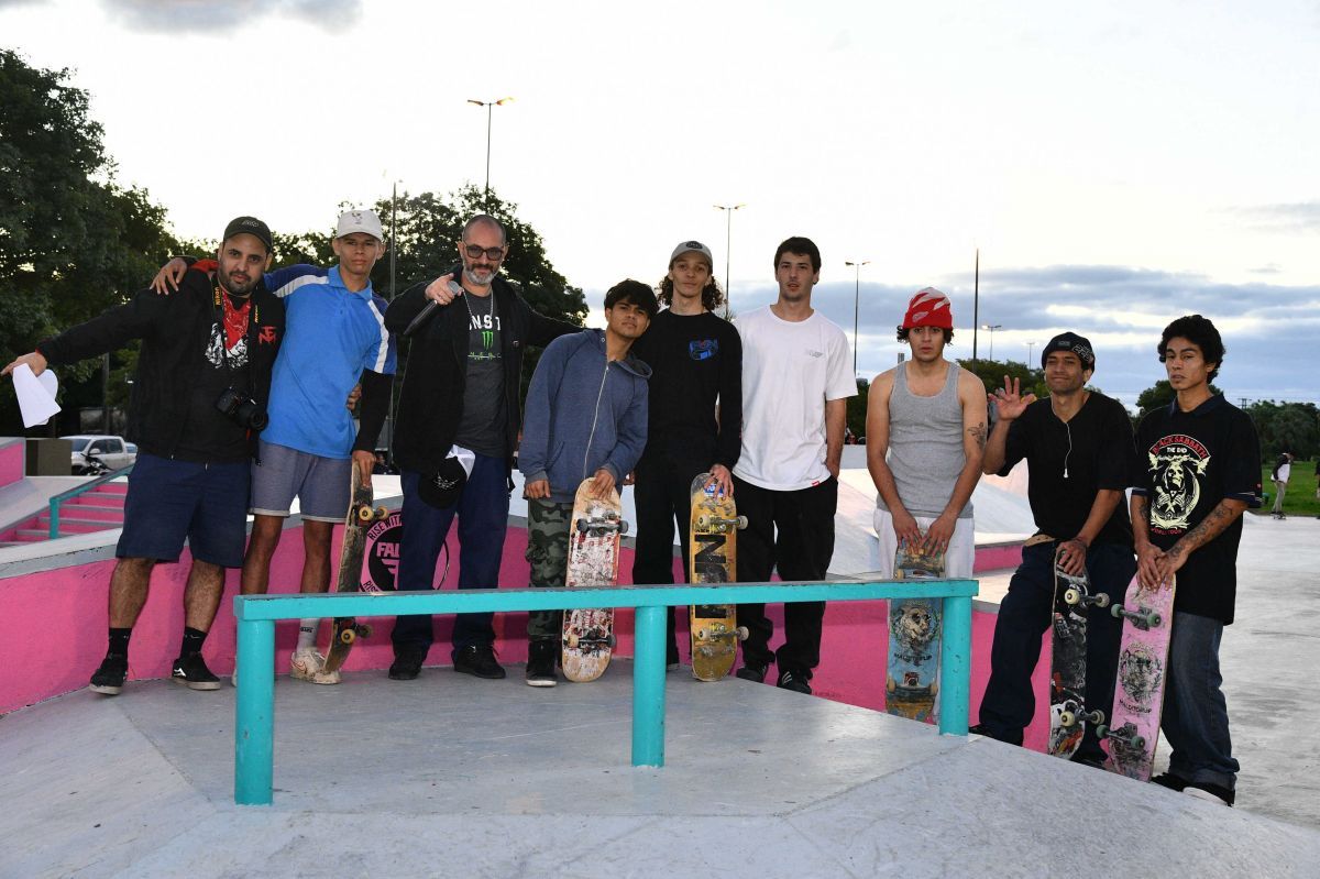 Aventura sobre ruedas en el Skate Park del barrio San Francisco
