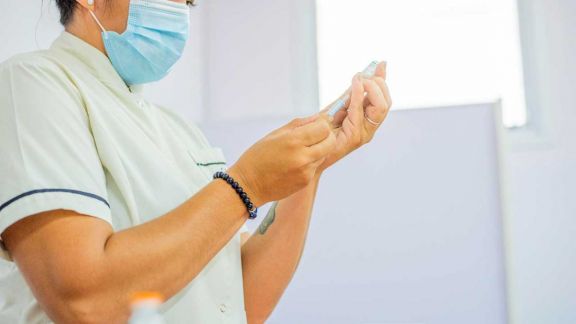 Desde este 30 de enero ya estarán disponibles las vacunas bivalentes en hospitales y Caps de la provincia