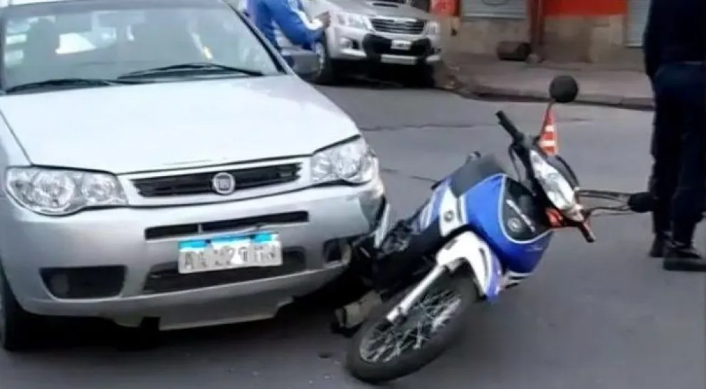 Accidente Mendoza y Gorriti: lo protagonizaron una mujer y su hijo
