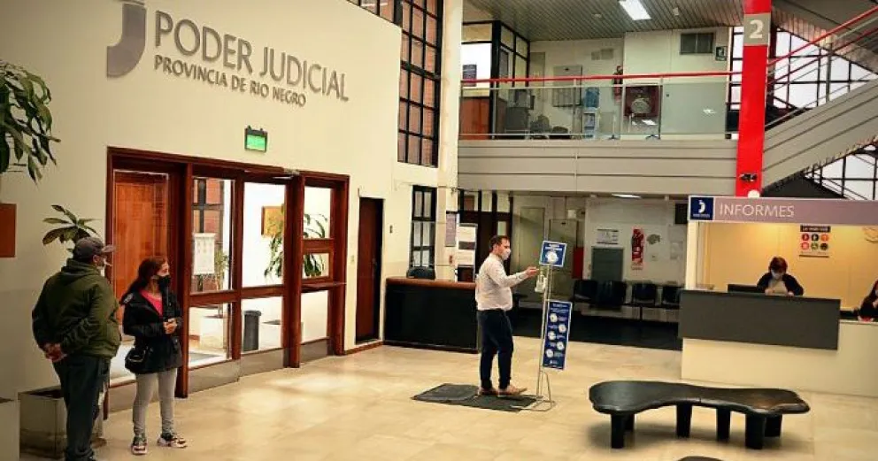 Los trabajadores judiciales aceptaron un incremento salarial superior al 35 % 