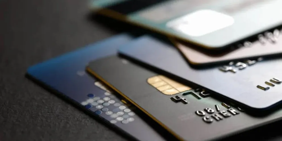 Gastos con tarjeta: en junio la AFIP investigará a quienes realicen compras que superen este monto