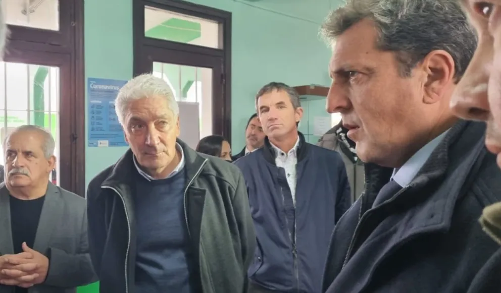 Zara presentó un proyecto para la construcción de las terminales de ómnibus de Stroeder y Villalonga 