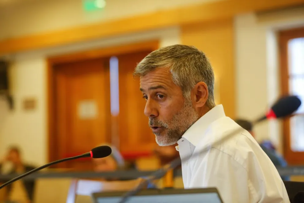 Chamatrópulos propone bajar la cantidad de concejales
