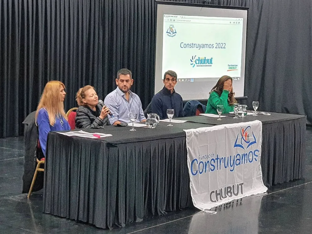 Se lanzó en Comodoro Rivadavia el programa educativo “Construyamos 2022”