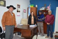 La intendenta Marcela Mansilla recibió a  integrantes de la Confederación Gaucha
