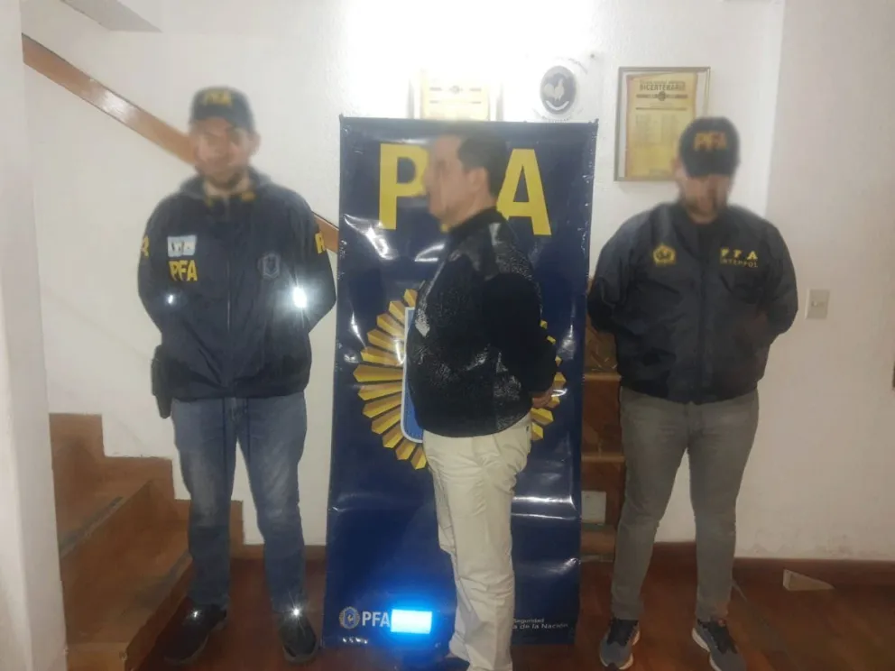 El brasileño detenido en el Llao Llao se alojó y viajó por Aerolíneas con su nombre real